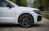 vehicle image #8