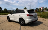 vehicle image #9