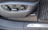 vehicle image #16
