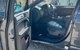 vehicle image #9