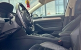 vehicle image #8