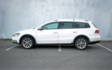 vehicle image #3