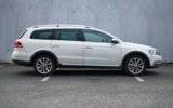 vehicle image #9