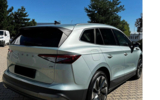 vehicle image #8