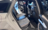 vehicle image #11