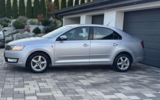 vehicle image #9