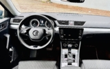 vehicle image #9