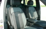 vehicle image #19