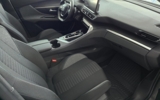vehicle image #9
