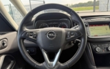 vehicle image #9