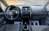 vehicle image #18