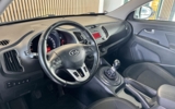 vehicle image #4