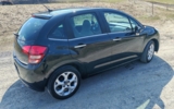 vehicle image #16
