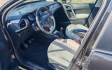 vehicle image #9