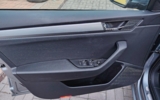 vehicle image #9