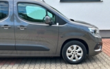 vehicle image #13
