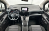 vehicle image #16