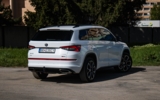 vehicle image #8