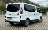 vehicle image #9