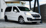 vehicle image #5
