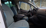 vehicle image #12