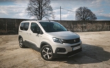 vehicle image #4