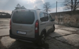 vehicle image #7