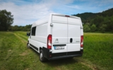 vehicle image #9
