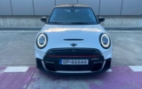 vehicle image #10