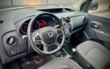 vehicle image #16
