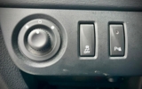vehicle image #30