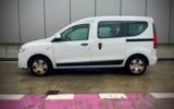 vehicle image #9