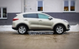 vehicle image #9