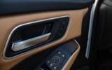vehicle image #12