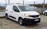vehicle image #4