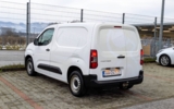 vehicle image #8