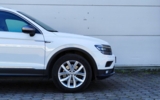 vehicle image #9
