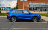 vehicle image #5