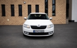 vehicle image #3