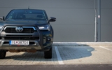 vehicle image #4