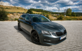 vehicle image #4