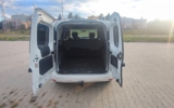vehicle image #9