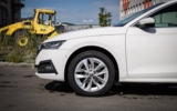 vehicle image #11