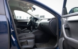 vehicle image #19