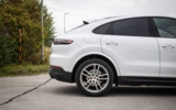 vehicle image #8