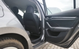 vehicle image #19