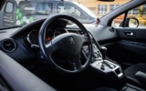 vehicle image #12