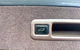 vehicle image #10