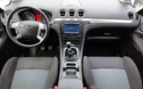 vehicle image #9