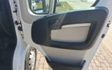 vehicle image #18